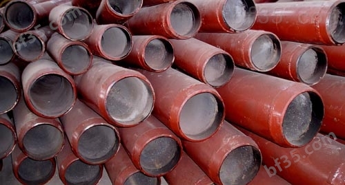 耐特管业刚玉陶瓷复合管生产在原材料生产工艺改进与化学成份的控制